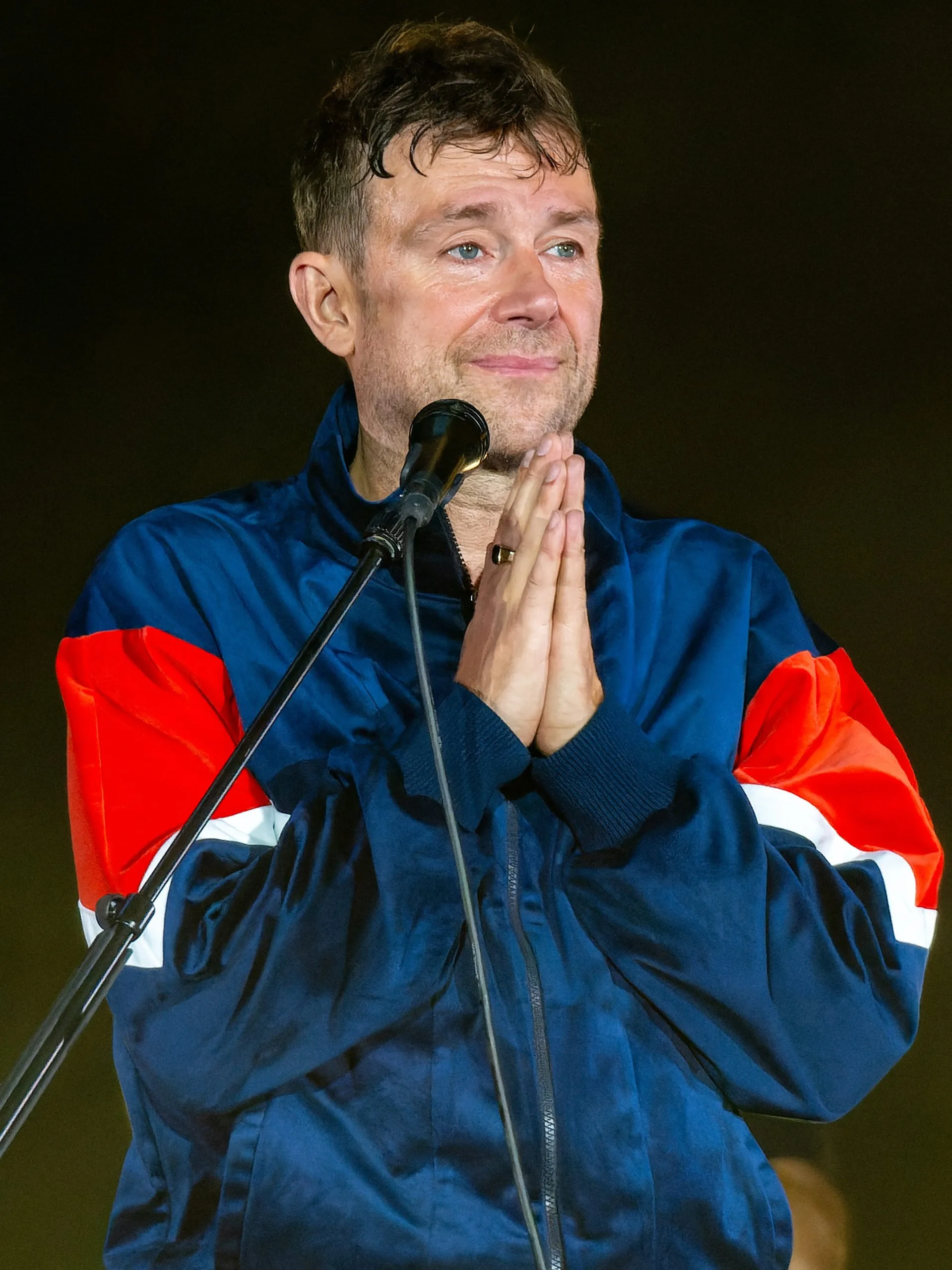 what-is-the-zodiac-sign-for-damon-albarn-astrologyspark