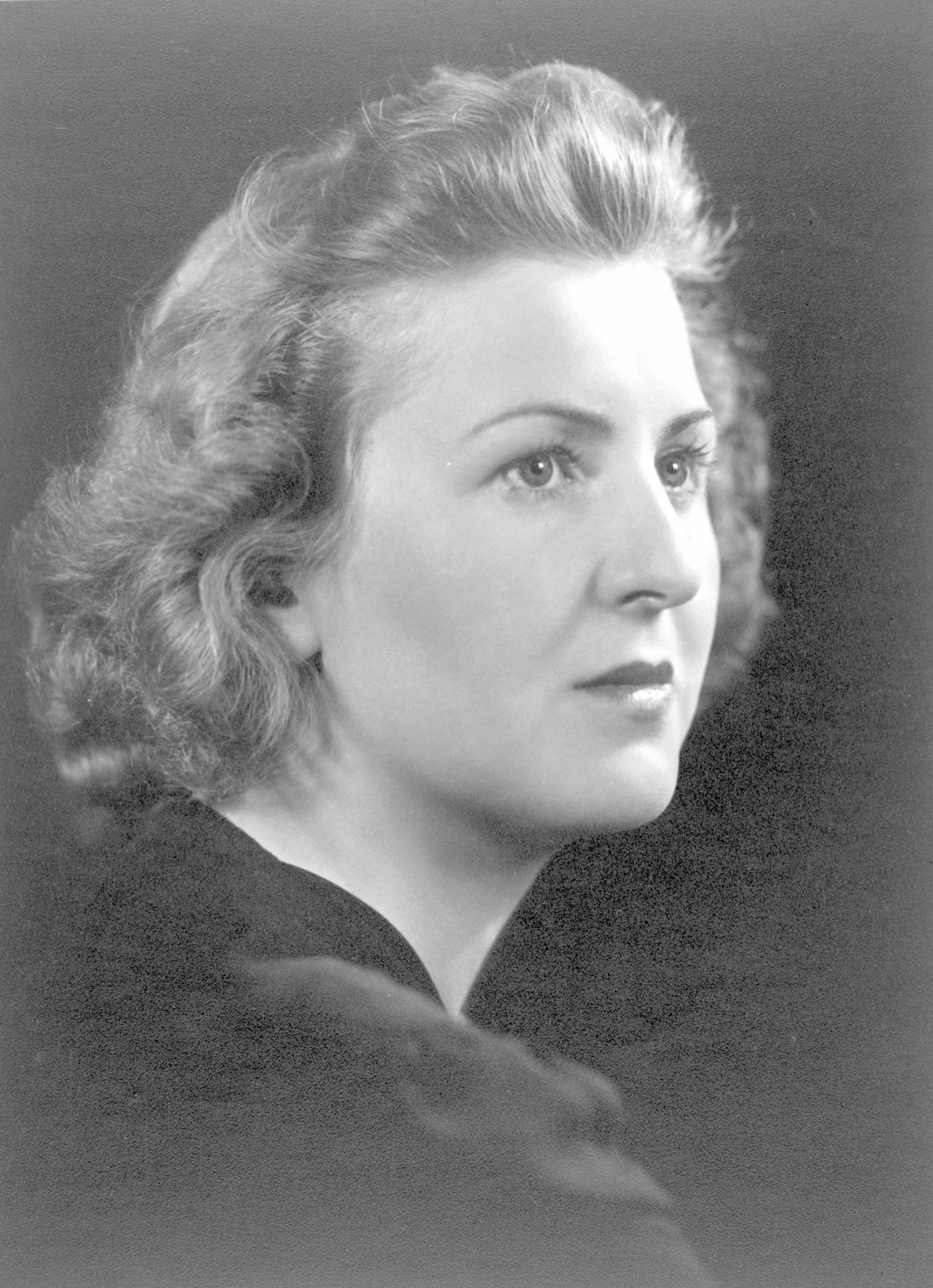 What is Eva Braun’s Zodiac Sign? - AstrologySpark